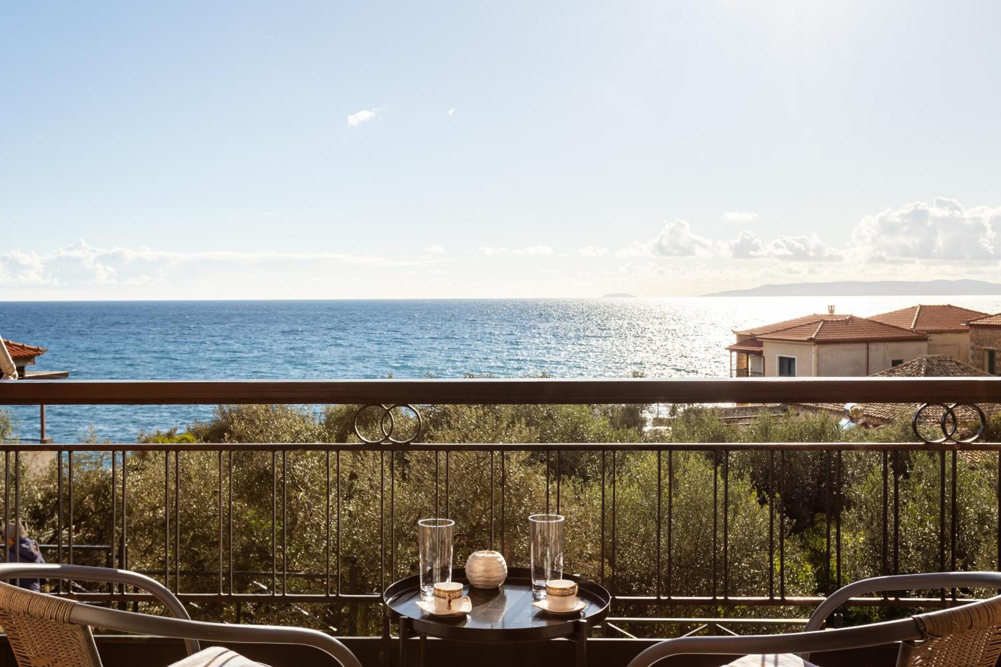 Sunset Serenity - Kardamili Seaside Getaway Екстер'єр фото