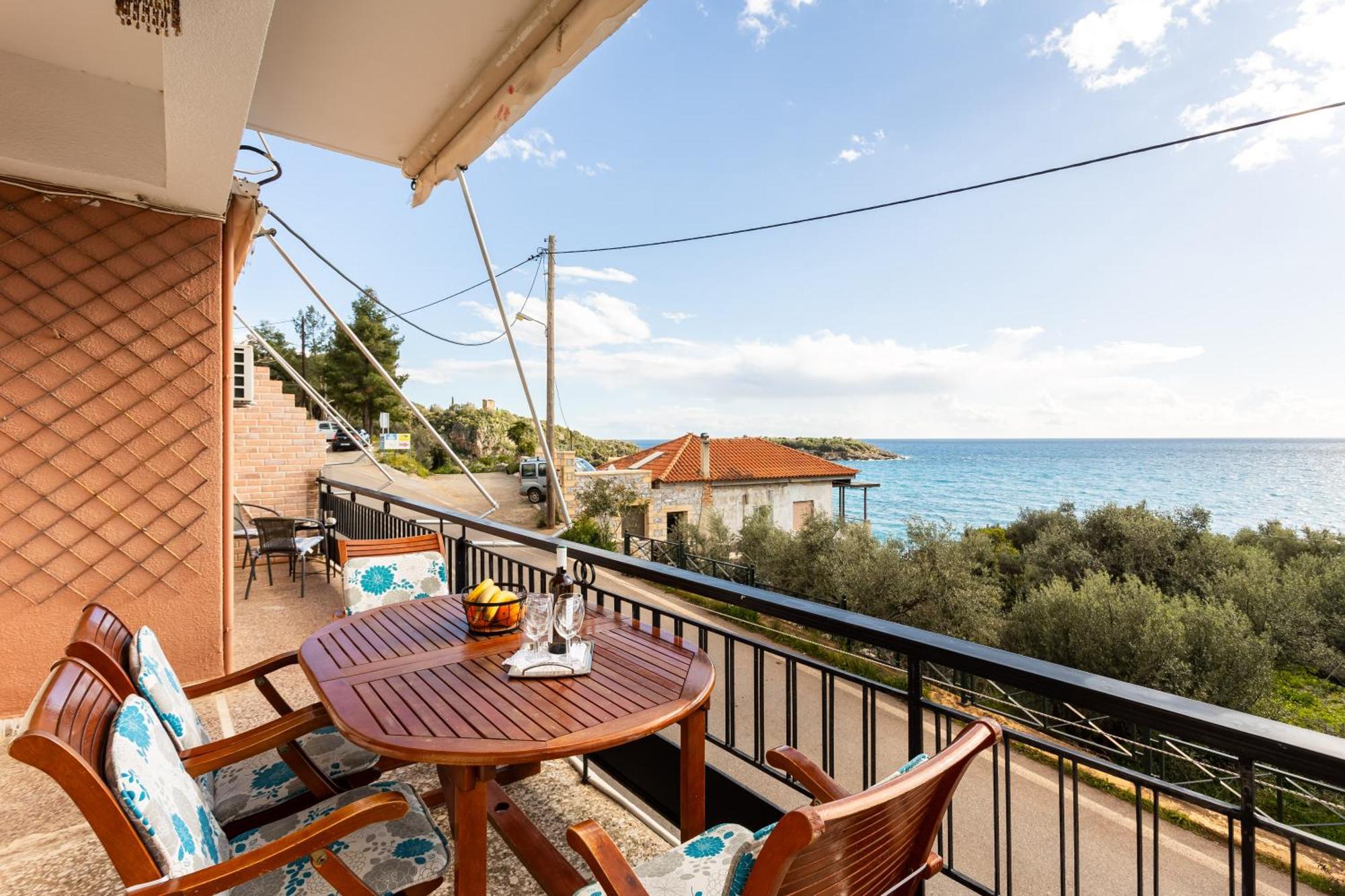 Sunset Serenity - Kardamili Seaside Getaway Екстер'єр фото